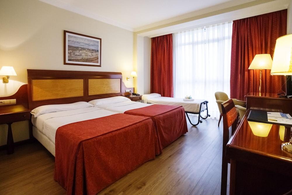 Gran Hotel De Феррол Экстерьер фото