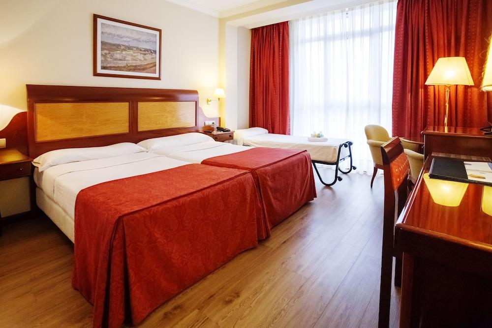 Gran Hotel De Феррол Экстерьер фото